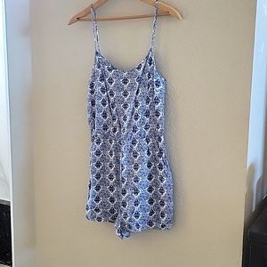 H&M Divided blue and white jumper